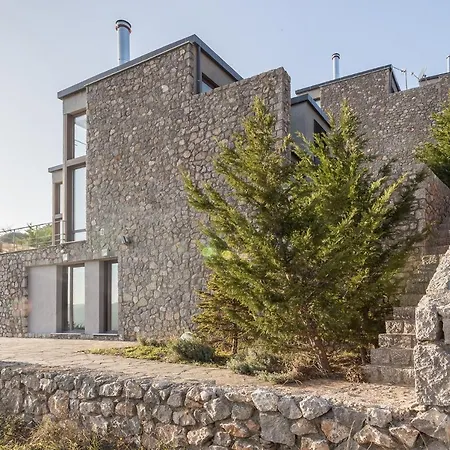 Arachova Chalet I, Breathtaking Infinity View. Villa *