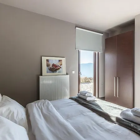 Arachova Chalet I, Breathtaking Infinity View.